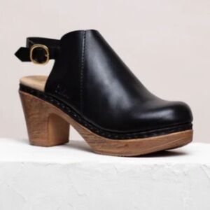 Calou of Stockholm Tyra clogs in Black European size 40